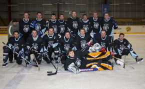 Hokejový tým v dresech Bison Sportswear