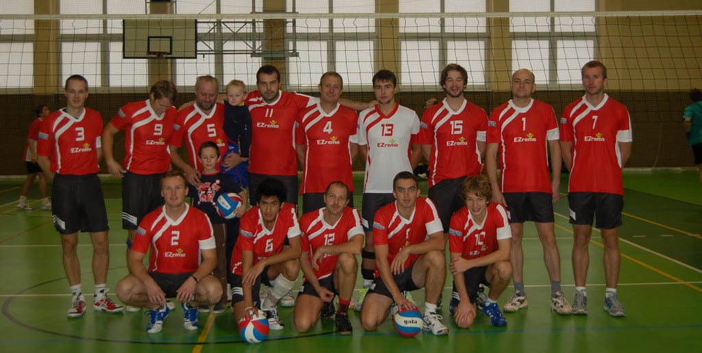 Volejbalové týmy v dresech od českého výrobce dresů a sportovního oblečení Bison Sportswear.
