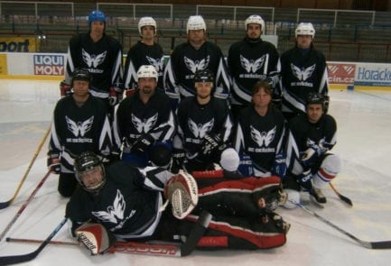 Hokejový tým v dresech Bison Sportswear