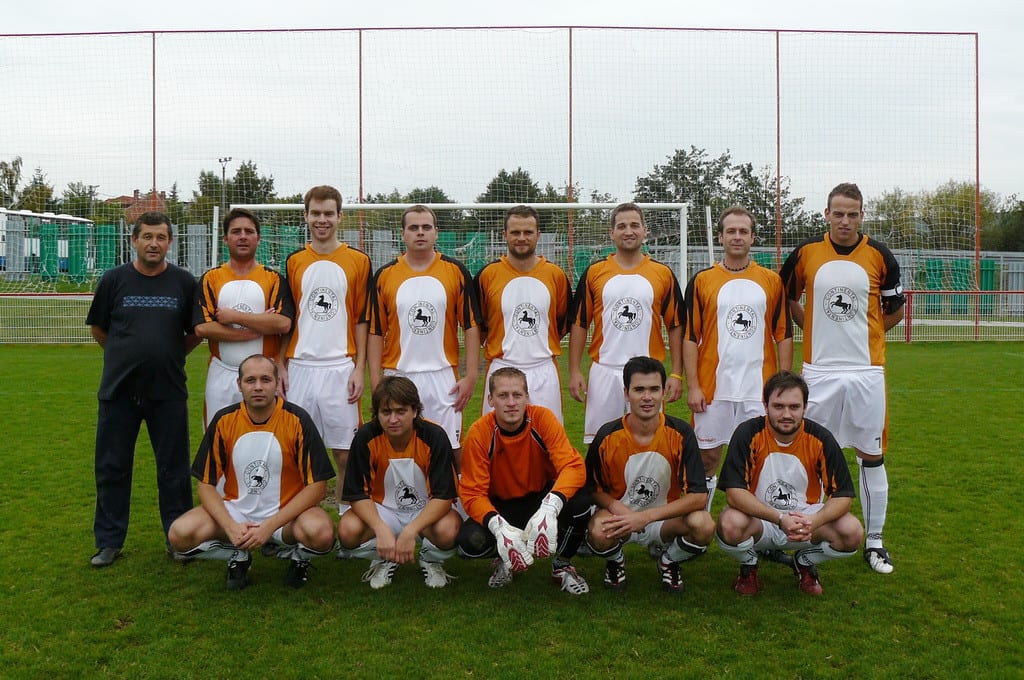 Fotogalerie týmů ve vyrobených fotbalových dresech od Bison Sportswear.