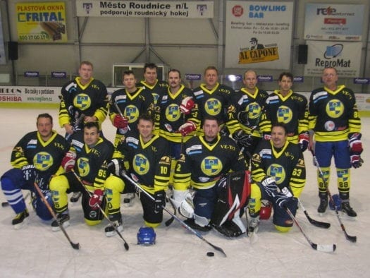 Hokejový tým v dresech Bison Sportswear