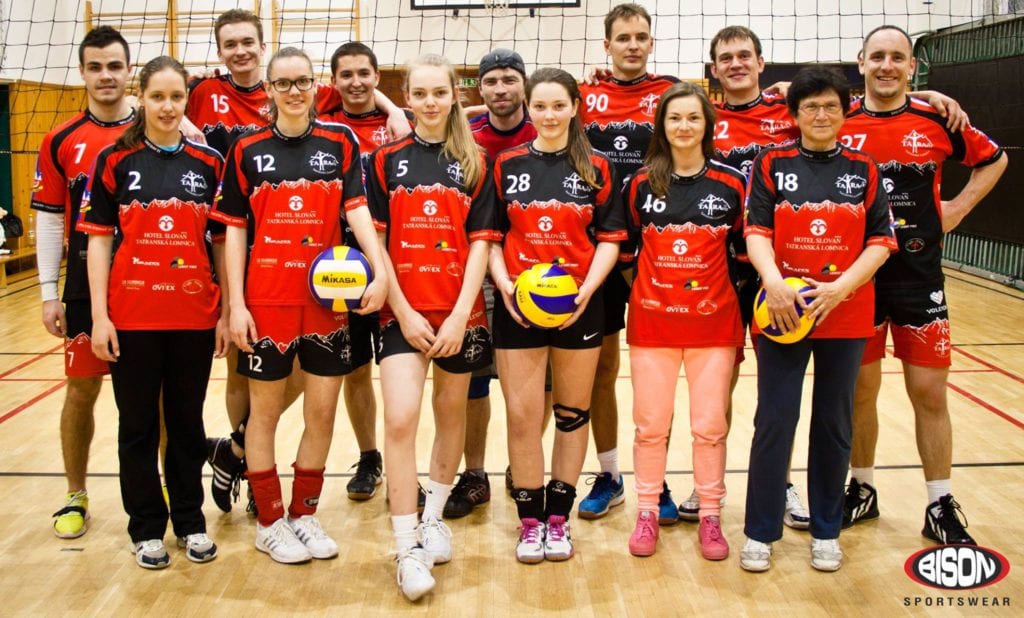 Volejbalové týmy v dresech od českého výrobce dresů a sportovního oblečení Bison Sportswear.