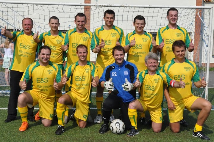Fotogalerie týmů ve vyrobených fotbalových dresech od Bison Sportswear.