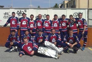 Hokejbalový tým v dresech pro hokejbal od Bison Sportswear